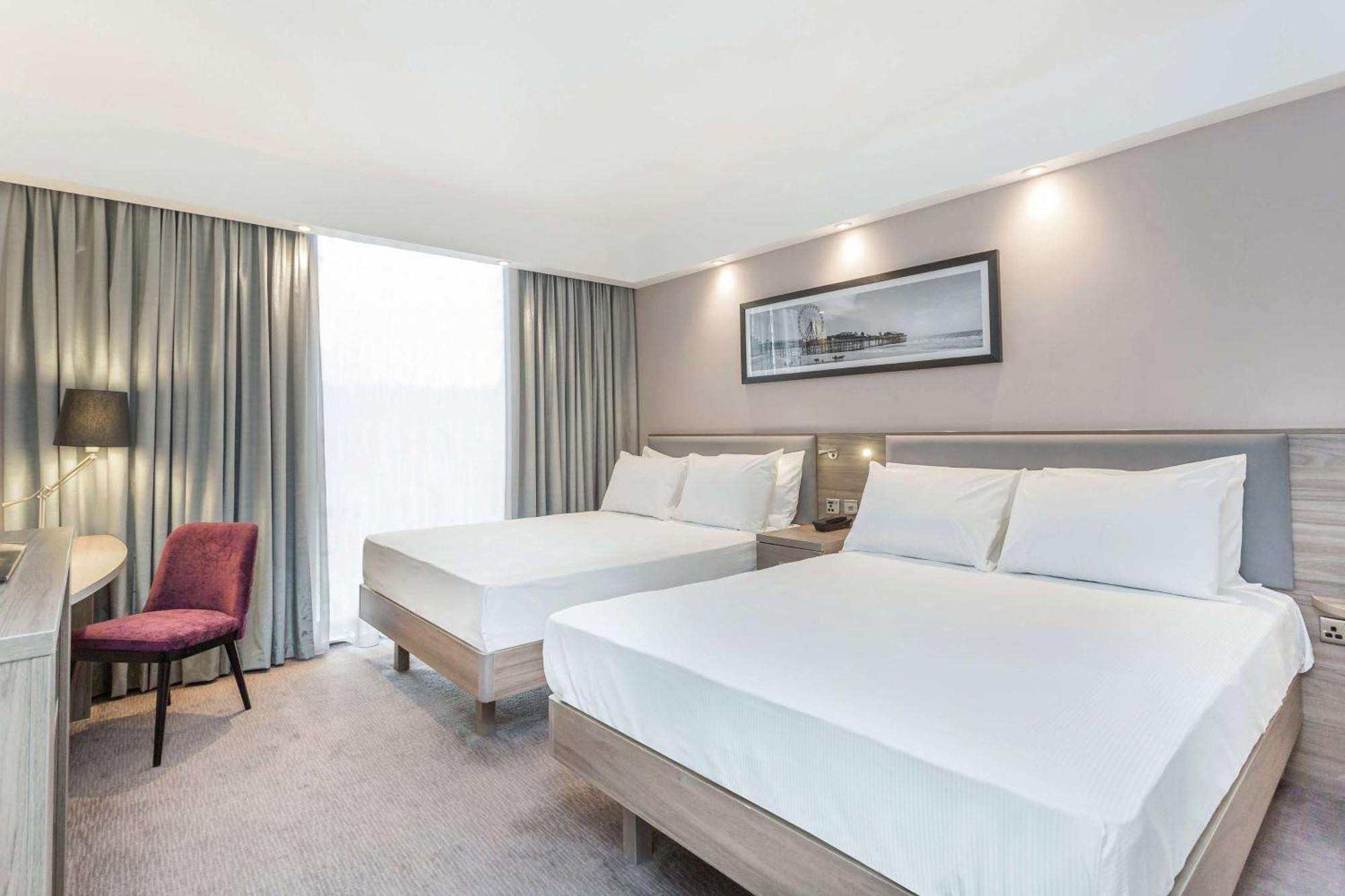 Отель Hampton By Hilton